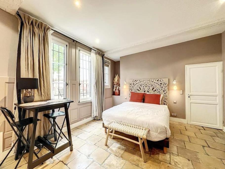 Le Clos Guivet Troyes Exterior foto