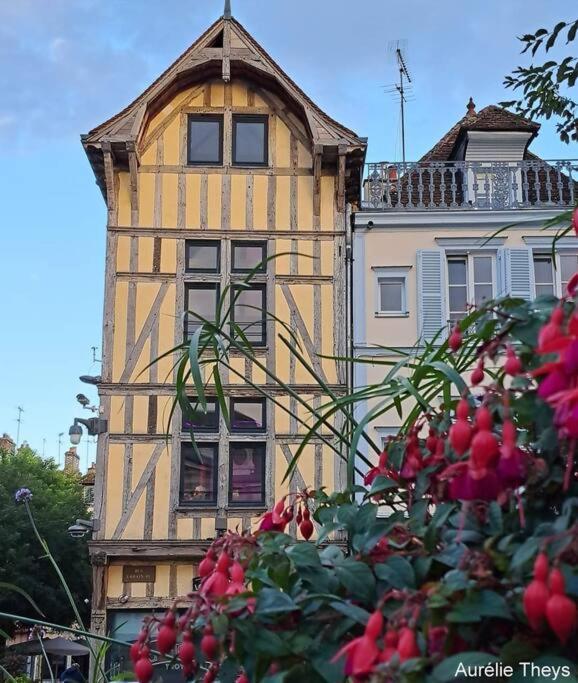 Le Clos Guivet Troyes Exterior foto
